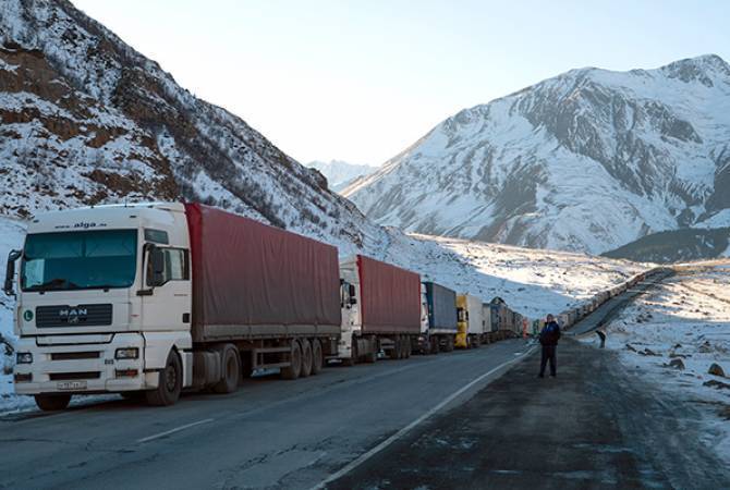 Ավելի քան 1700 բեռնատար սպասում է վրաց-ռուսական սահմանին՝ Վերին Լարսի անցակետով անցնելուն