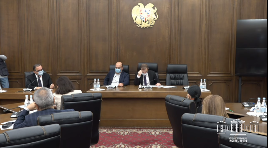 ԱԺ-ում քննարկվում է 2022 թվականի պետական բյուջեի նախագիծը. Ուղիղ 