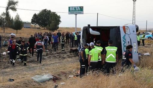 Թուրքիայում ավտոբուս է շրջվել, մահացել է 5 մարդ, ևս 30-ը տուժել են