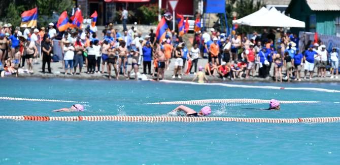 Սևանի ափին երկրորդ տարին անընդմեջ կայացավ «ՀՀ վարչապետի գավաթ» սիրողական լողի մրցաշարը