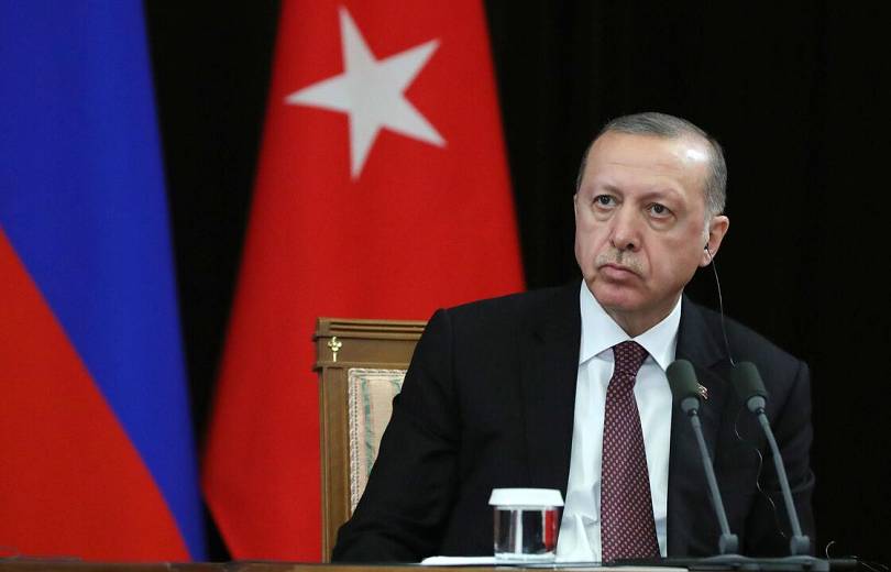 Эрдоган предложил Москве, Баку и Еревану провести встречу по Карабаху