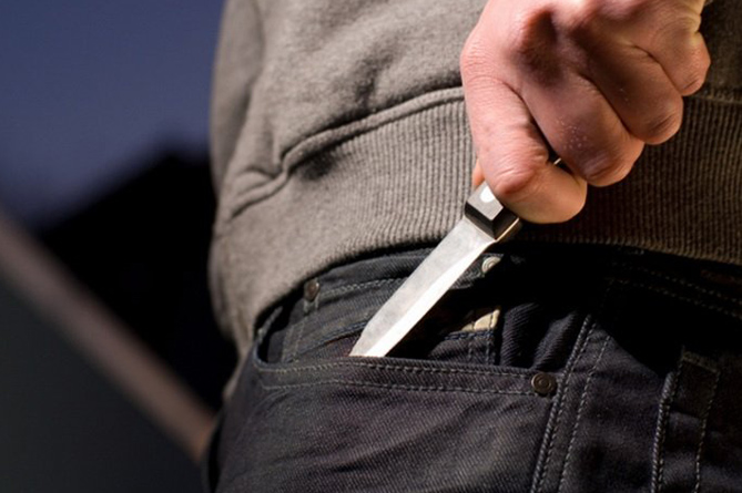 Երևանում 45-ամյա տղամարդու են դանակահարել, նա հոսպիտալացվել է անգիտակից վիճակում