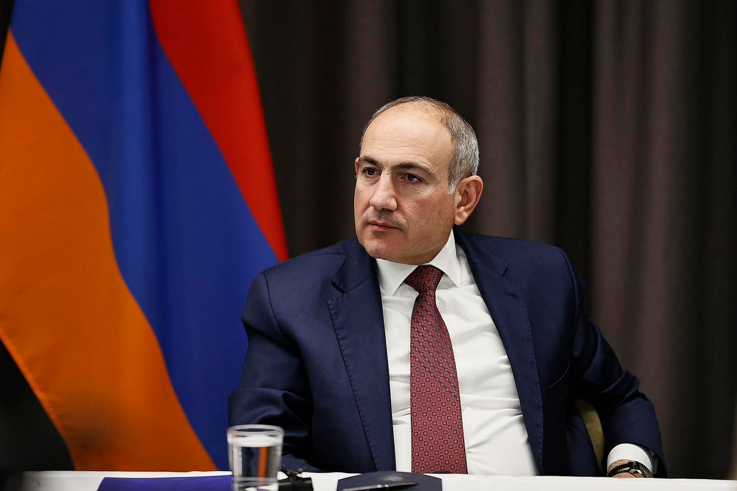 Премьер-министр Армении заявил о готовности подписать мирный договор с Азербайджаном