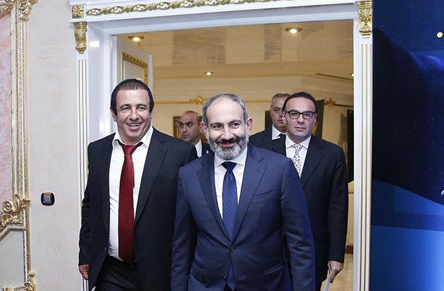Այսօր կկայանա Փաշինյան-Ծառուկյան հանդիպումը.Փաշինյանը փորձում է համոզել, որ ընտրություններն աշնանը անցկացնեն․ «Հրապարակ» 