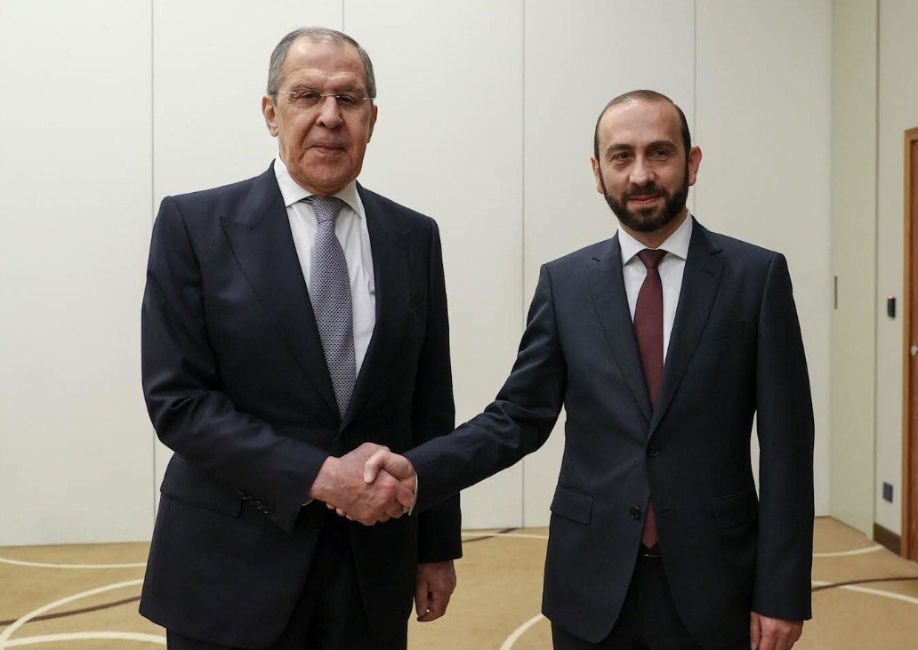 Լավրովը Միրզոյանի հետ հեռախոսազրույցում քննարկել է Հայաստանի և Ադրբեջանի միջև խաղաղության պայմանագրի տեքստի համաձայնեցման առաջընթացը