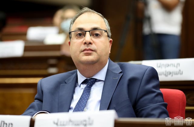 Անձը կարող է արտահայտել մտքեր, որոնք կարող են որևէ խմբի հաճելի չլինել. ՔՊ-ականը՝ Ալեքսանդր Սիրունյանի՝ ատելություն քարոզող գրառումների մասին
