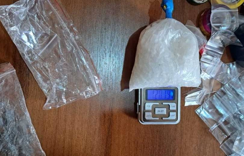 Խոշոր չափի թմրամիջոցների ապօրինի շրջանառության դեպք է բացահայտվել․ կալանավորվել է 21–ամյա երիտասարդ