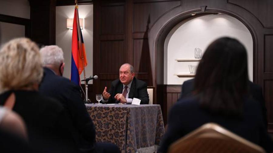 Մեր ապագան ուժեղ Հայաստան կառուցելն է. ՀՀ նախագահը հանդիպել է Ճապոնիայի հայ համայնքի ներկայացուցիչների հետ