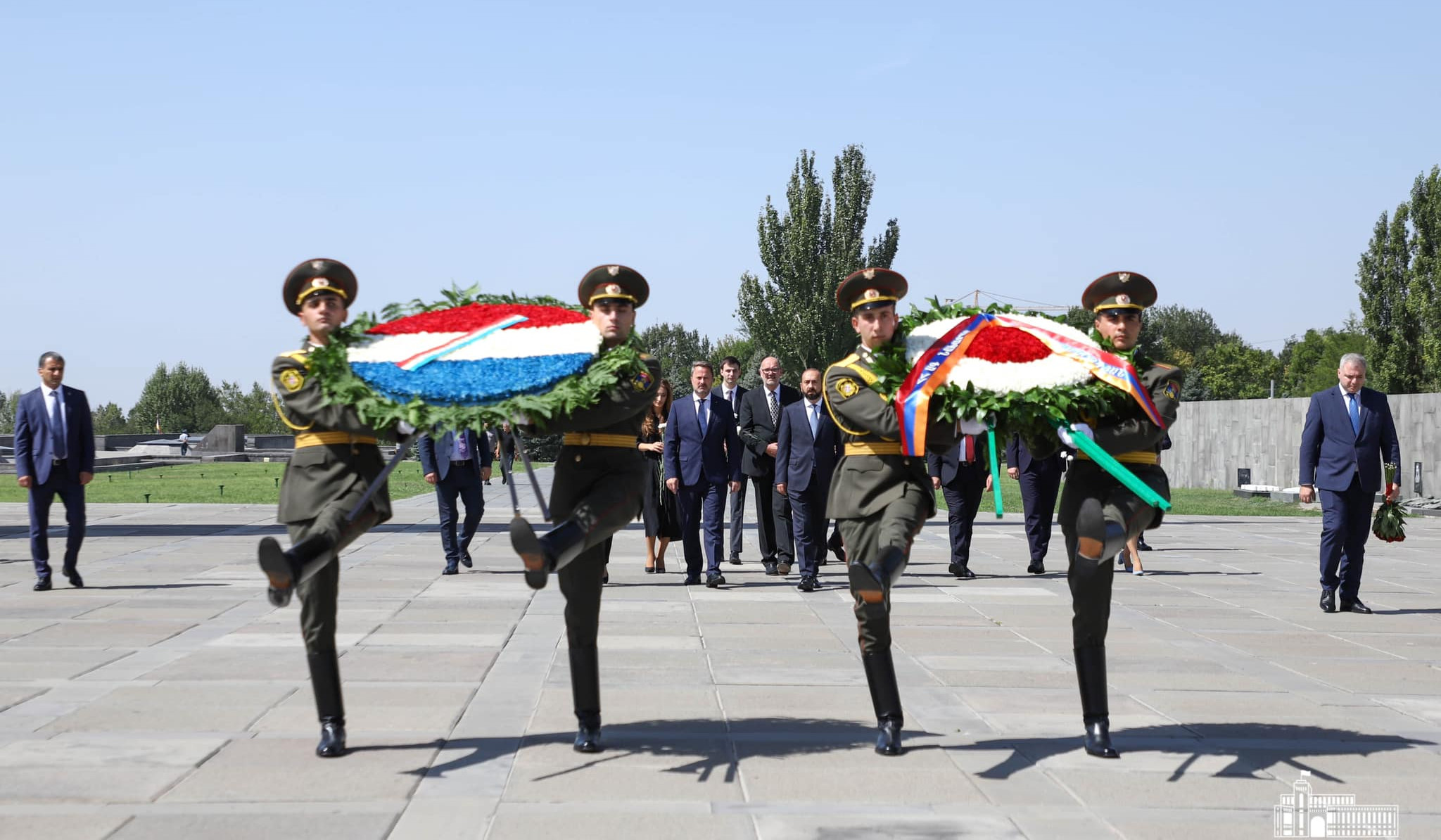 Լյուքսեմբուրգի ԱԳ նախարարը հարգանքի տուրք է մատուցել Հայոց ցեղասպանության զոհերի հիշատակին
