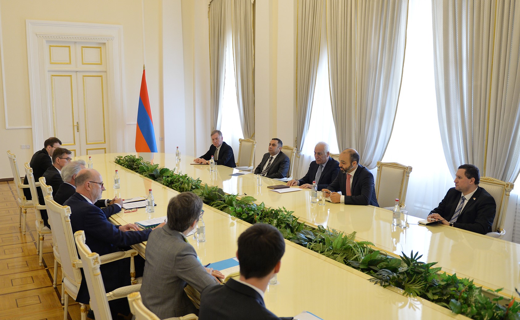 Լյուքսեմբուրգի Մեծ Դքսության արտաքին և եվրոպական գործերի նախարարը պարգևատրել է «Մխիթար Գոշ» մեդալով