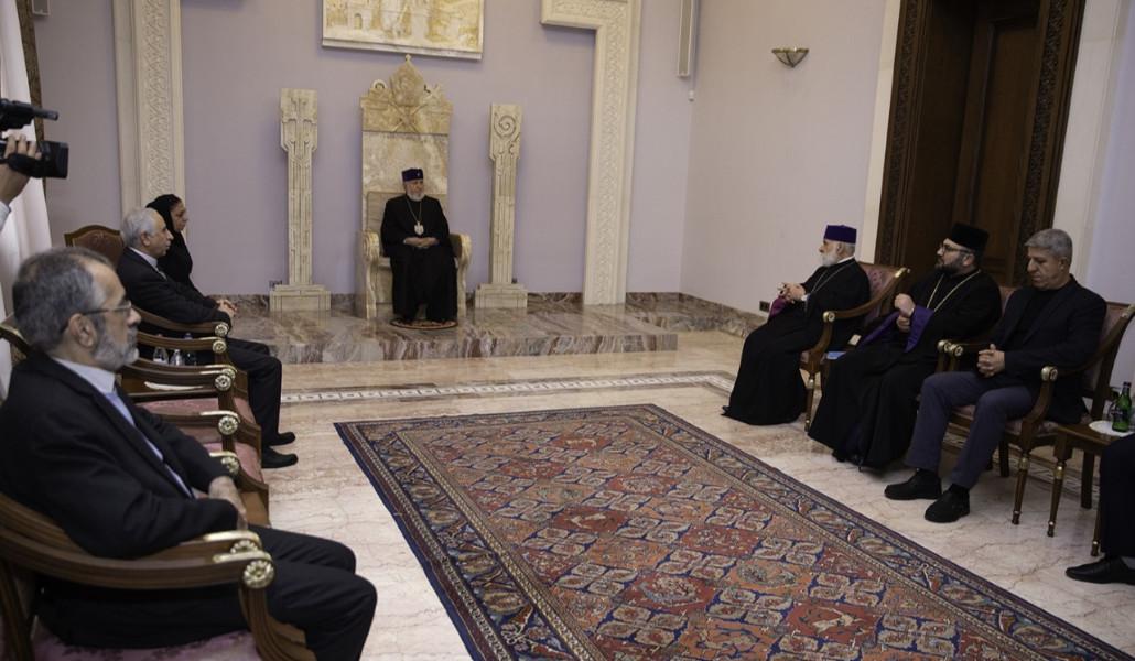 Կաթողիկոսն ընդունել է «Կրոնները ազգերի խաղաղ համագոյակցության երաշխիք» խորագրով համաժողովի բանախոսներին