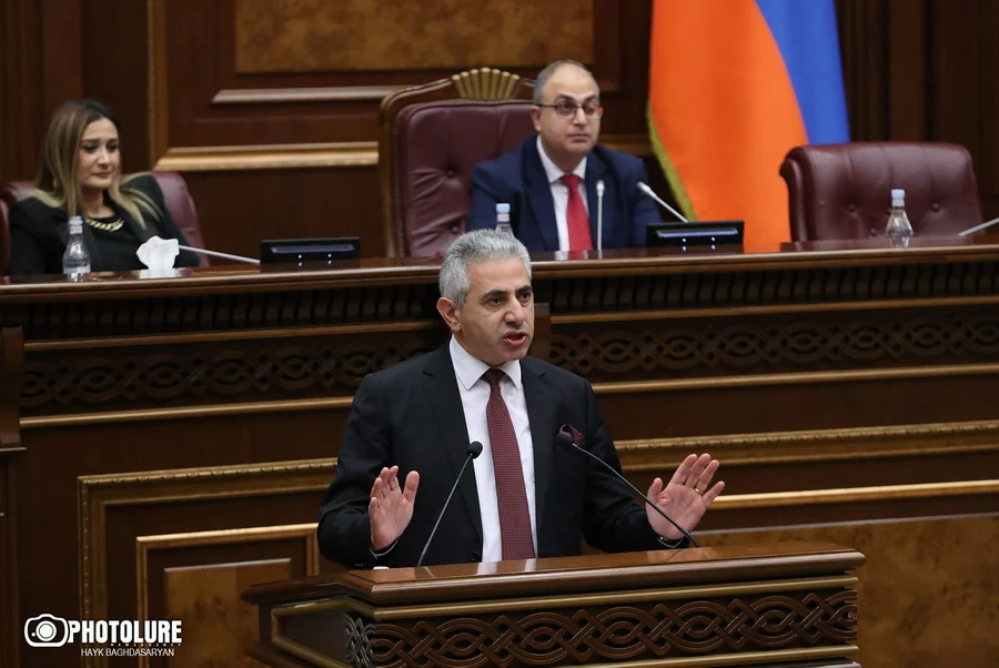 ՔՊ-ականների աչքը վախեցել է․ «Հրապարակ»
