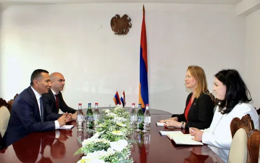 Նիդերլանդների դեսպանը Սյունիքում է․ քննարկվել է մարզի ընդհանուր անվտանգային իրավիճակը
