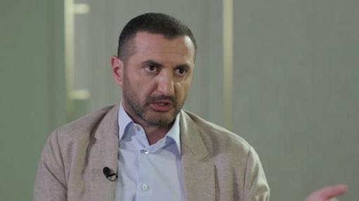 Վրաստանի պաշտպանության նախկին նախարարի զարմիկը խարդախության գործով ձերբակալվել է Հայաստանում