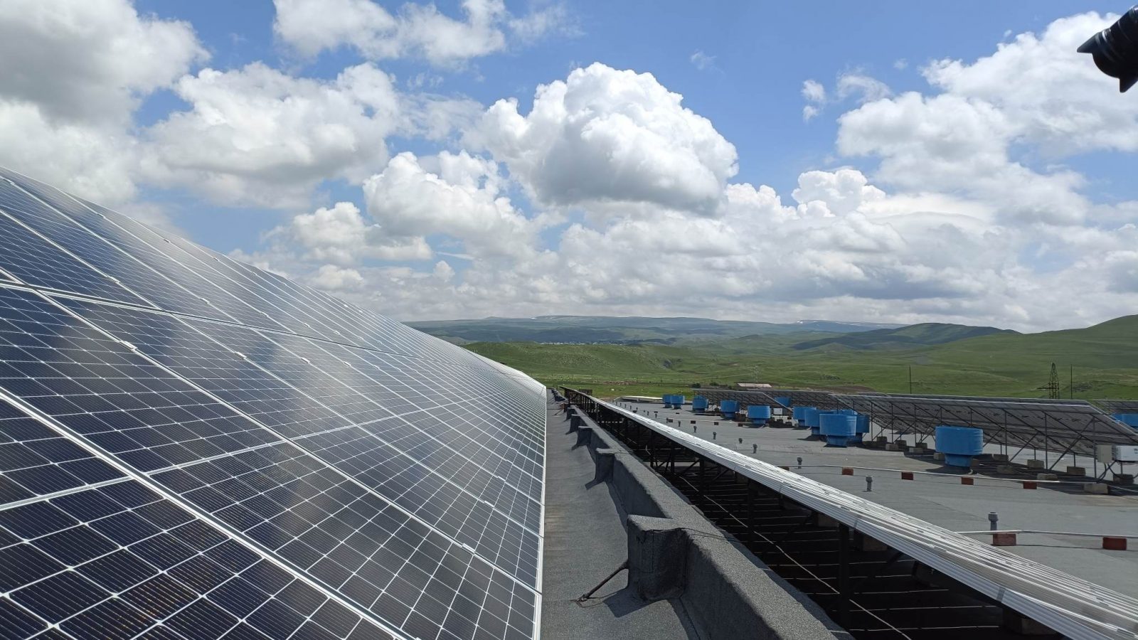 Հայաստանում արտադրվող արևային էլեկտրաէներգիան գերազանցում է ՀԱԷԿ–ի արտադրական հզորությունը