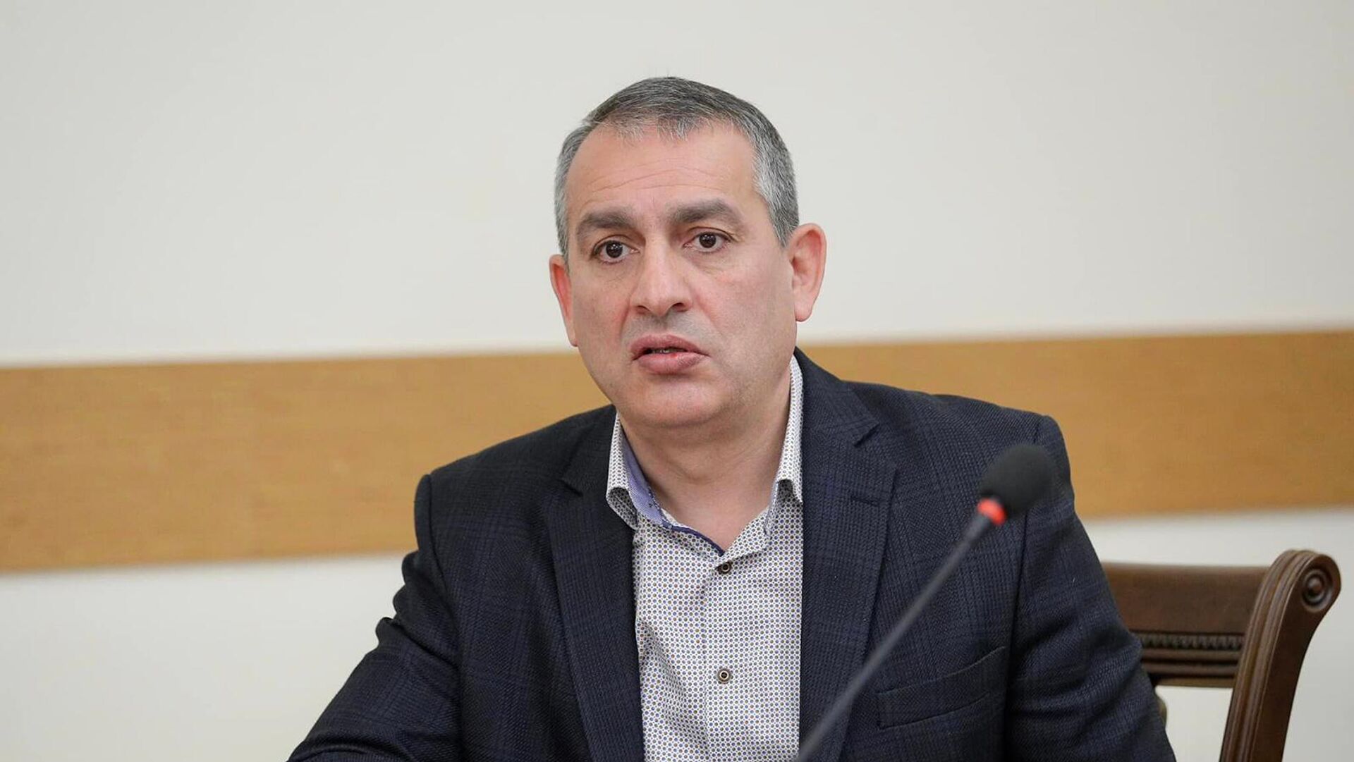 Եվ եթե ոչ օրհնանքի խոսքերը, ապա նզո՞վքը. Խաչատրյանը՝ Բալթյան երկրների Հայոց թեմի առաջնորդի խոսքերի վերաբերյալ Մայր Աթոռի արձագանքի մասին