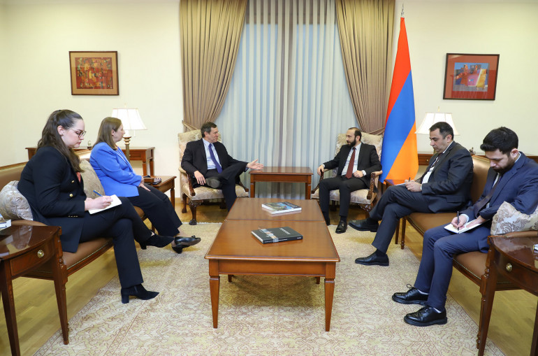 Արարատ Միրզոյանն ընդունել է ԵԱՀԿ ՄԽ ԱՄՆ համանախագահ Էնդրյու Շոֆերին