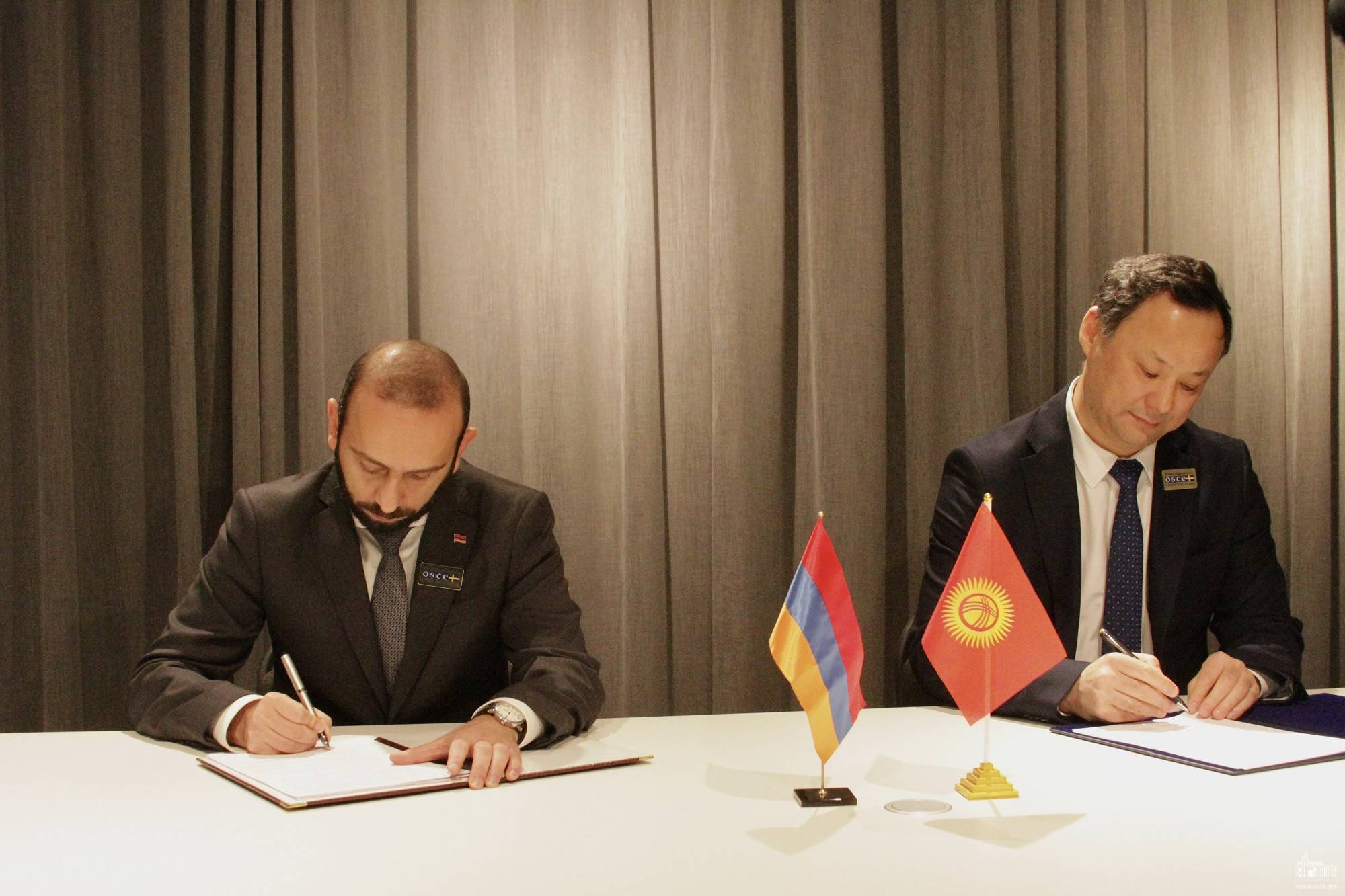 Հայաստանի և Ղրղզստանի ԱԳ նախարարները ստորագրել են համագործակցության ծրագիր