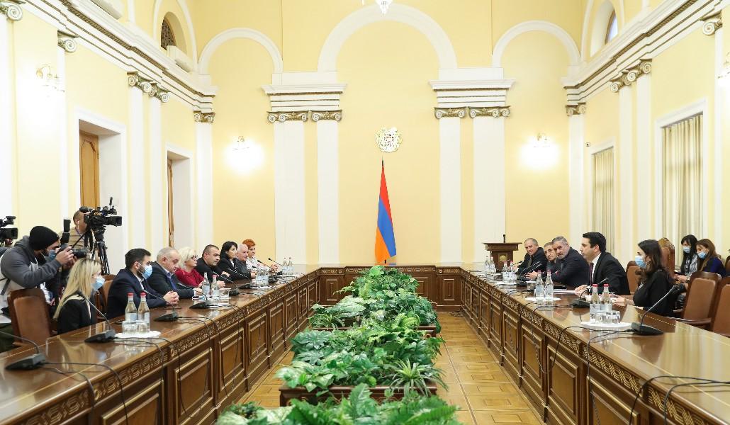 Հուշամեդալով են պարգեւատրվել Հանրային հեռուստաընկերության աշխատակիցները