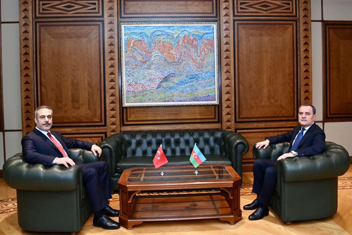Մեկնարկել է Ֆիդան-Բայրամով հանդիպումը