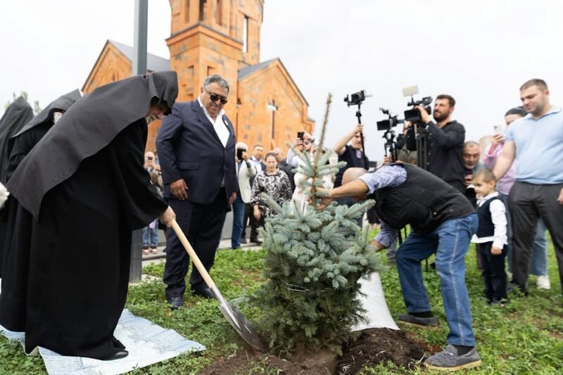 Բյուրեղավանում օծվել է նորակառույց Սուրբ Աստվածածին եկեղեցին՝ Վեհափառի հանդիսապետությամբ