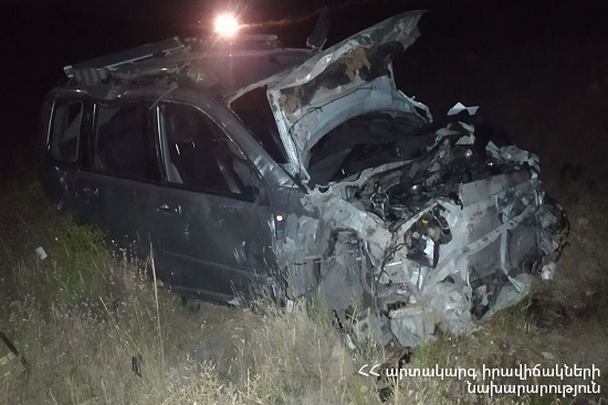 Երևան-Գյումրի ճանապարհին «Nissan X-Trail»-ը գլորվել է ձորը