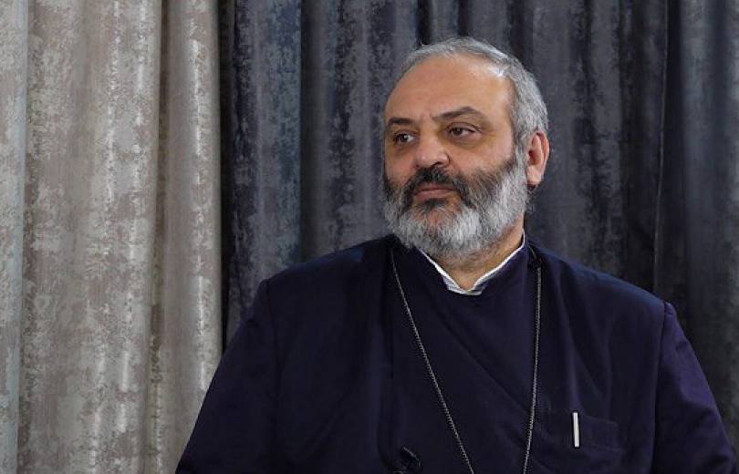 Մի՛ վախեցեք, ոչինչ ավելի չէ, քան մեր պատիվը, անունը, մեր երազներն ու իղձերը. Բագրատ Սրբազանի ուղերձը