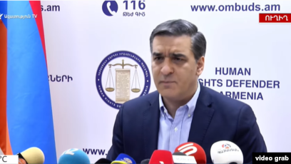 Թաթոյանը հրապարակել է ձայնագրություններ, որտեղ ուսանողներին հորդորում են մասնակցել ՔՊ-ի քարոզարշավին