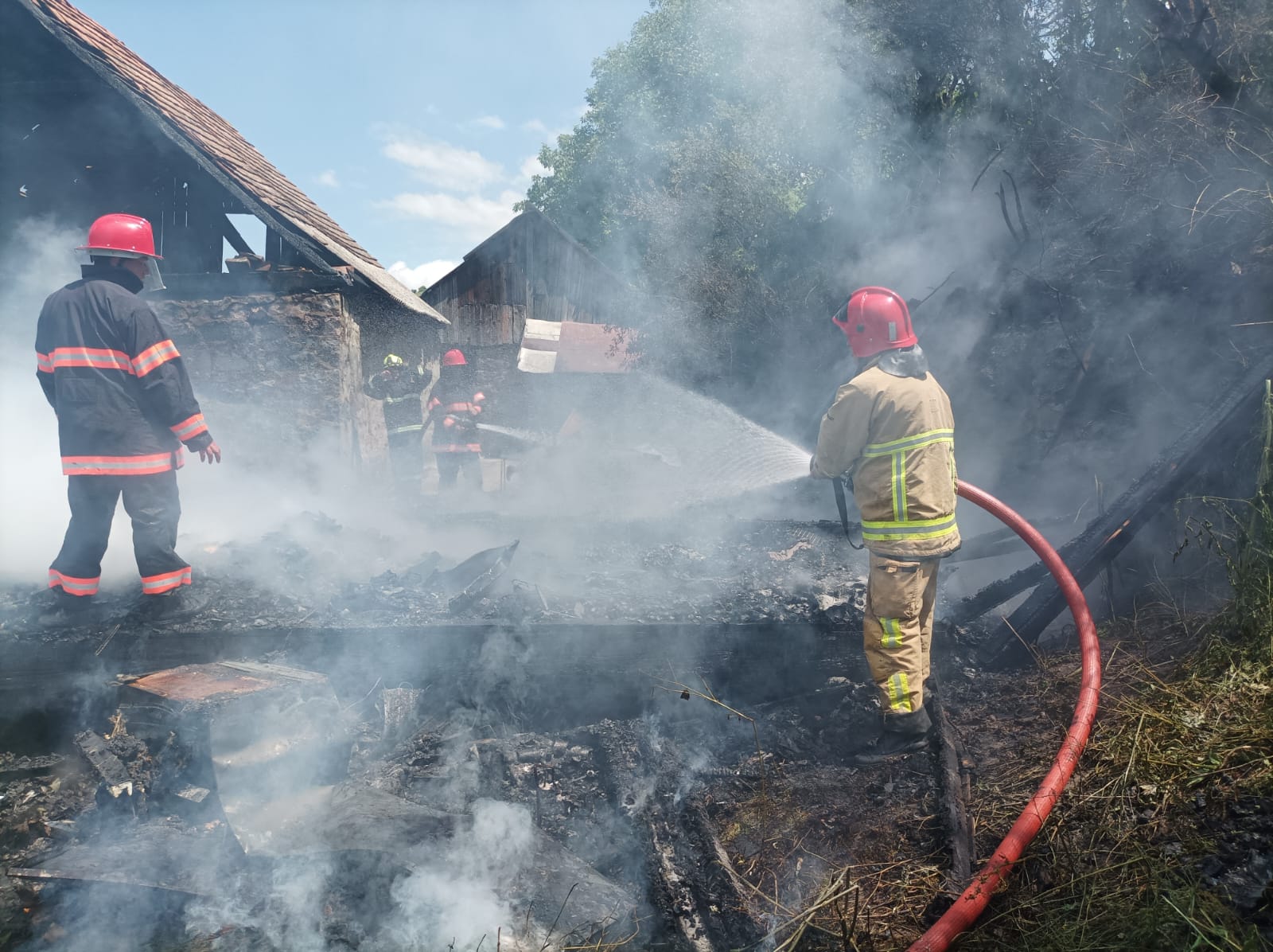Եղեգնուտ գյուղում տնակ է այրվել