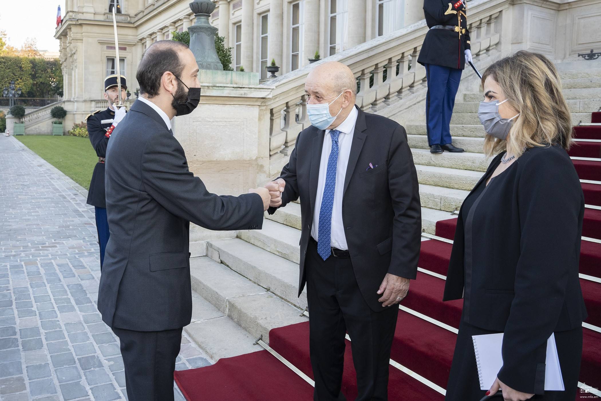 Հայաստանի ու Ֆրանսիայի ԱԳ նախարարներն անդրադարձել են 44-օրյա պատերազմի հետևանքով առաջացած հումանիտար հարցերին