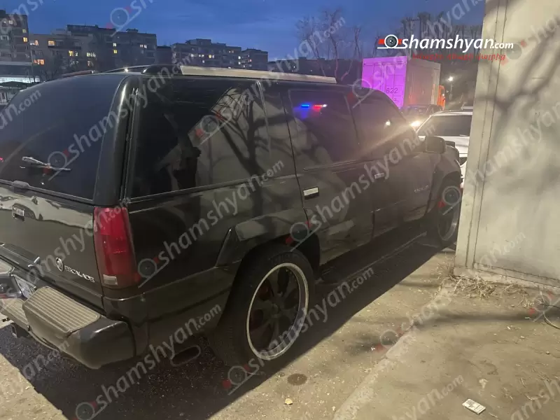 Երևանում Cadillac-ը բախվել է Opel-ին, որը վրաերթի է ենթարկել անչափահասի, ապա բախվել կայանված երկու մեքենաների․ երեխան շպրտվել է. ԲԿ-ում հրաժարվել են ընդունել ծայրահեղ ծանր երեխային