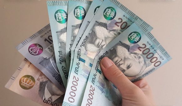Դոլարի, եվրոյի, ռուբլու փոխարժեքները շարունակում են աճել․ ԿԲ