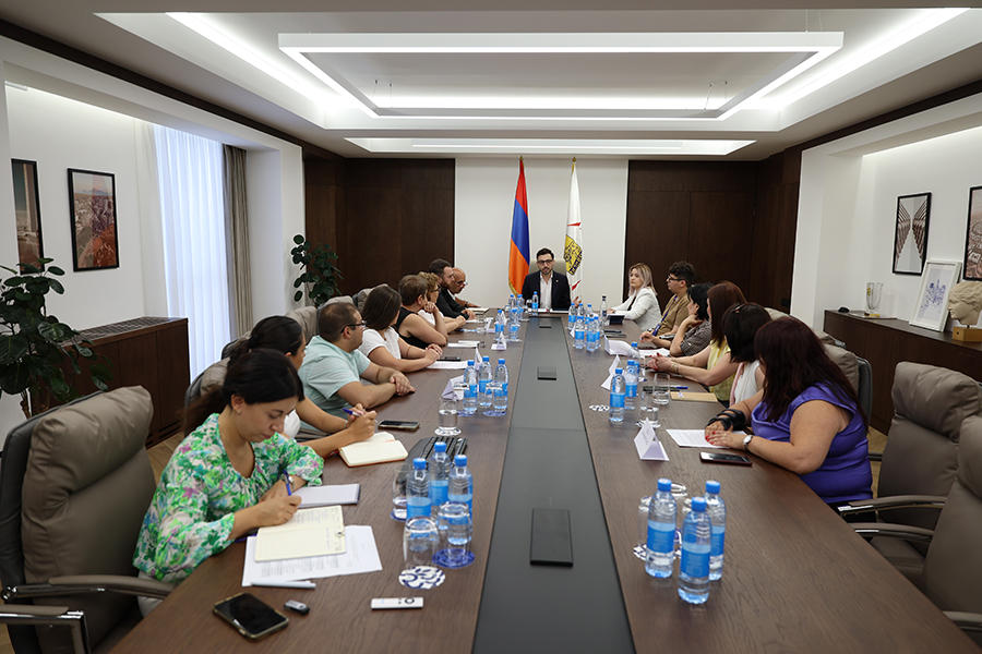 Քննարկվել են ներառական հասարակություն ունենալու գործընթացին վերաբերող մի շարք հարցեր