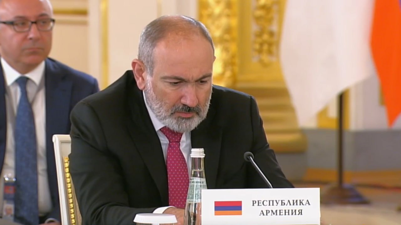 Շնորհակալ եմ ռուսական կողմին ջերմ ընդունելության համար, անցնենք հարցերին․ Փաշինյանը՝ ԵԱՏՄ նիստին. Տեսանյութ