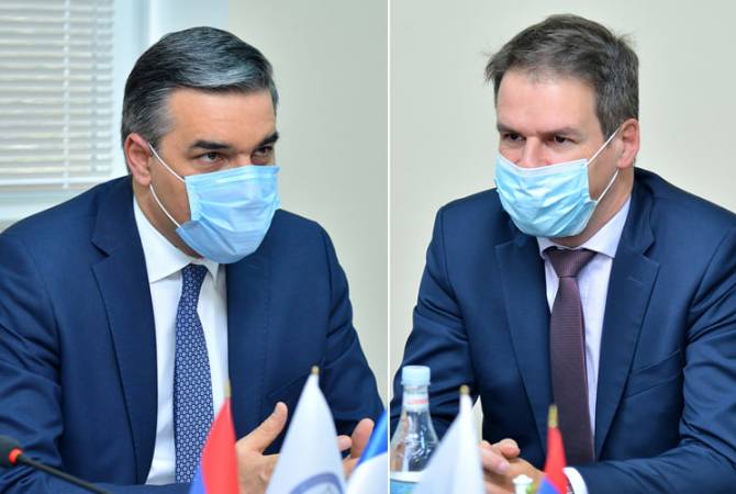 Омбудсмен РА и посол Франции обсудили вопрос о немедленном возвращении армянских пленных