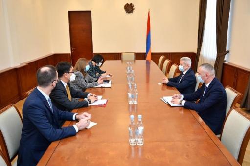 Армении удалось сохранить макрофинансовую стабильность, несмотря на кризисные условия: министр  
