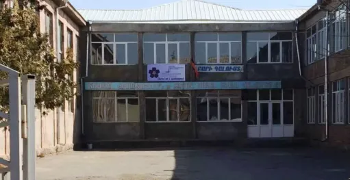 Էջմիածնում ուսուցիչը հարվածել է աշակերտին. հետո վերջինս հայրը և ընկերները եկել են պարզաբանումների