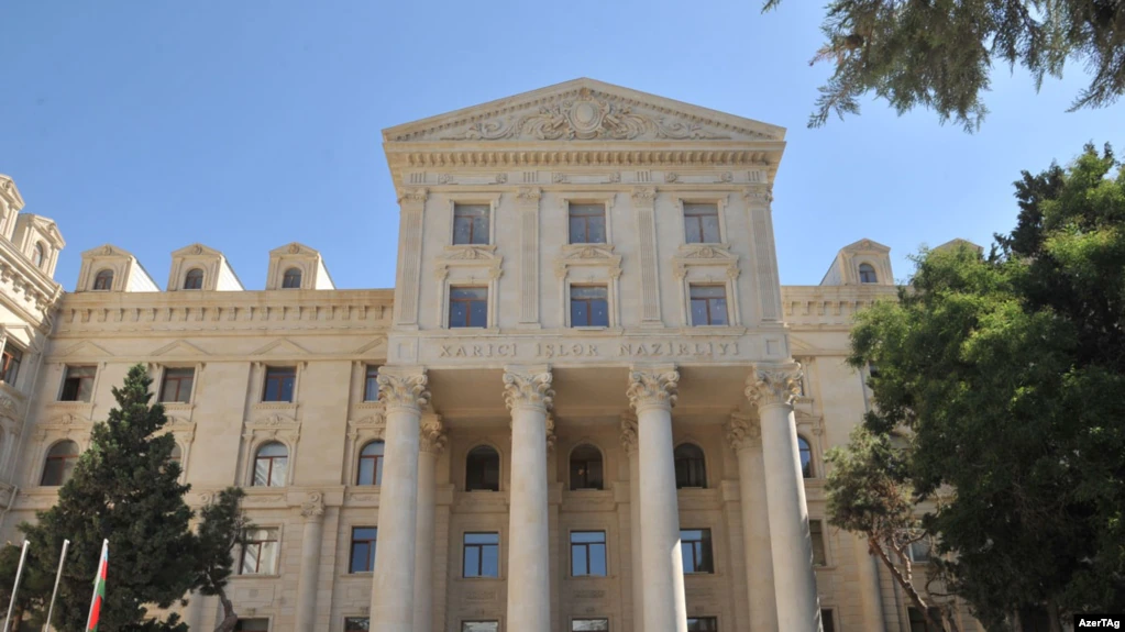 Ադրբեջանը մեղադրել է Ֆրանսիային ու Հայաստանին Ֆրանկոֆոնիայի գագաթնաժողովի հայտարարության առնչությամբ