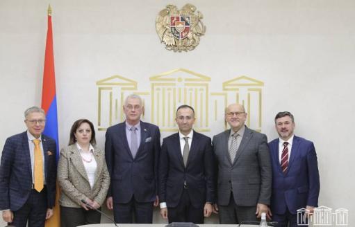 Армянские парламентарии представили литовским коллегам  ситуацию с безопасностью в регионе