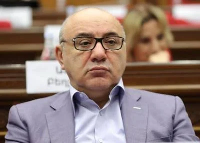 Գուրգեն Արսենյանը «աչքից հեռու» հայավարի պատիվ է տվել դեսպաններին.«Հրապարակ»