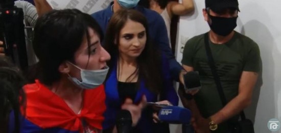Իմքայլականները ՔՊԿ գրասենյակում ընդունեցին ՌԴ մեկնել ցանկացող քաղաքացիներից մի քանիսին. ուղիղ