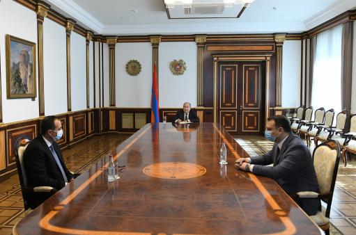 Նախագահը կորոնավիրուսի դեմ պայքարում պատրաստ է օգտագործել անձնական կաապերը