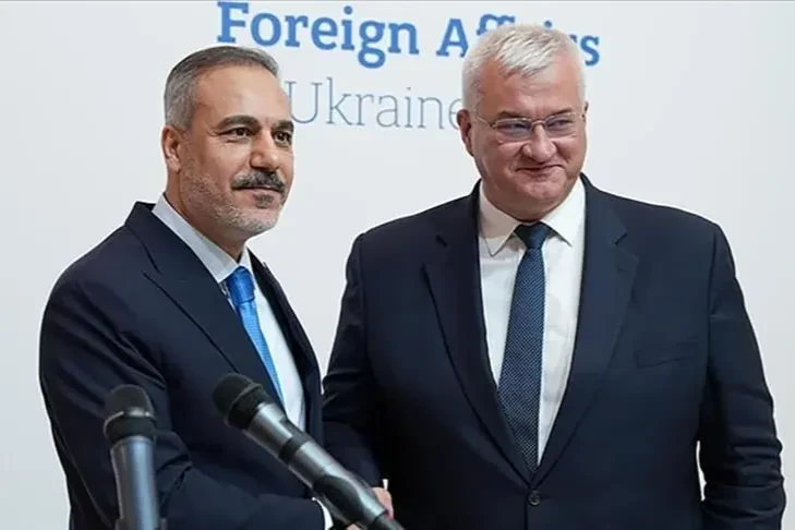 Ուկրաինայի ու Թուրքիայի ԱԳ նախարարները քննարկել են Սև ծովում ազատ նավարկությանը վերաբերող հարցեր