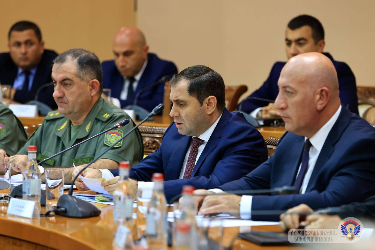 Պապիկյանի գլխավորությամբ տեղի է ունեցել պաշտպանության նախարարին կից կոլեգիայի նիստ