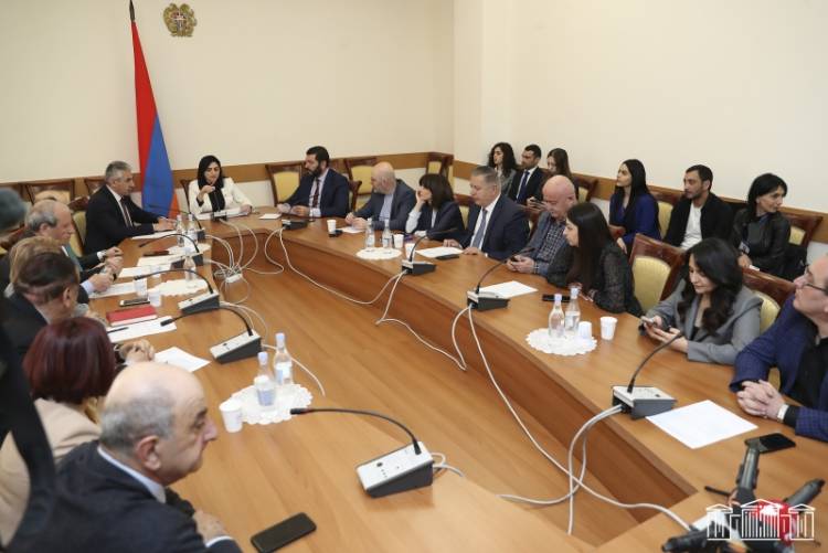 «Շոուի կարիք կա». ո՞վ է հրահանգել աղմուկ բարձրացնել. «Հրապարակ»