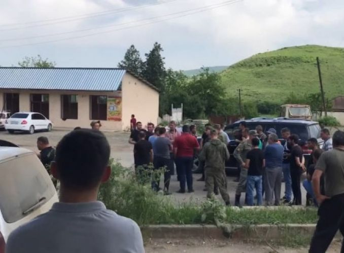 Ադրբեջանցիների անհարիր պահվածքի համար Կարմիր շուկայի բնակիչները դիմել են ռուս խաղաղապահներին