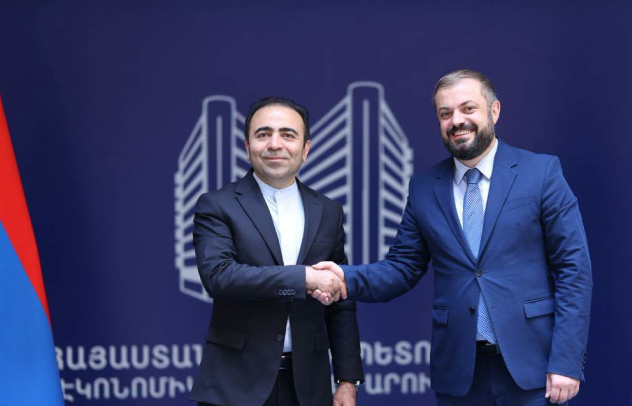 Գևորգ Պապոյանն ու Իրանի դեսպանը քննարկել են հայ-իրանական տնտեսական համագործակցության զարգացման հարցեր