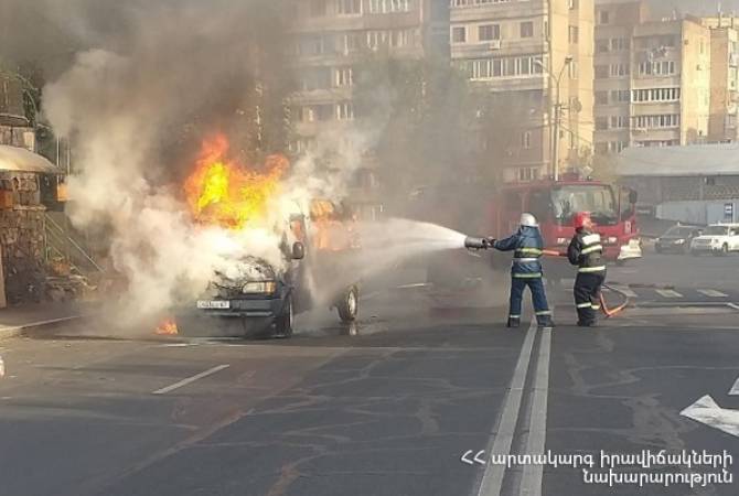 Կառավարական առանձատան մոտ մեքենա է այրվել