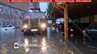 Արտակարգ իրավիճակ վարչապետի աշխատակազմի գործերի կառավարչության տրանսպորտային բաժնում. մեծ թվով ավտոմեքենաներ մնացել են անձրևաջրերի մեջ