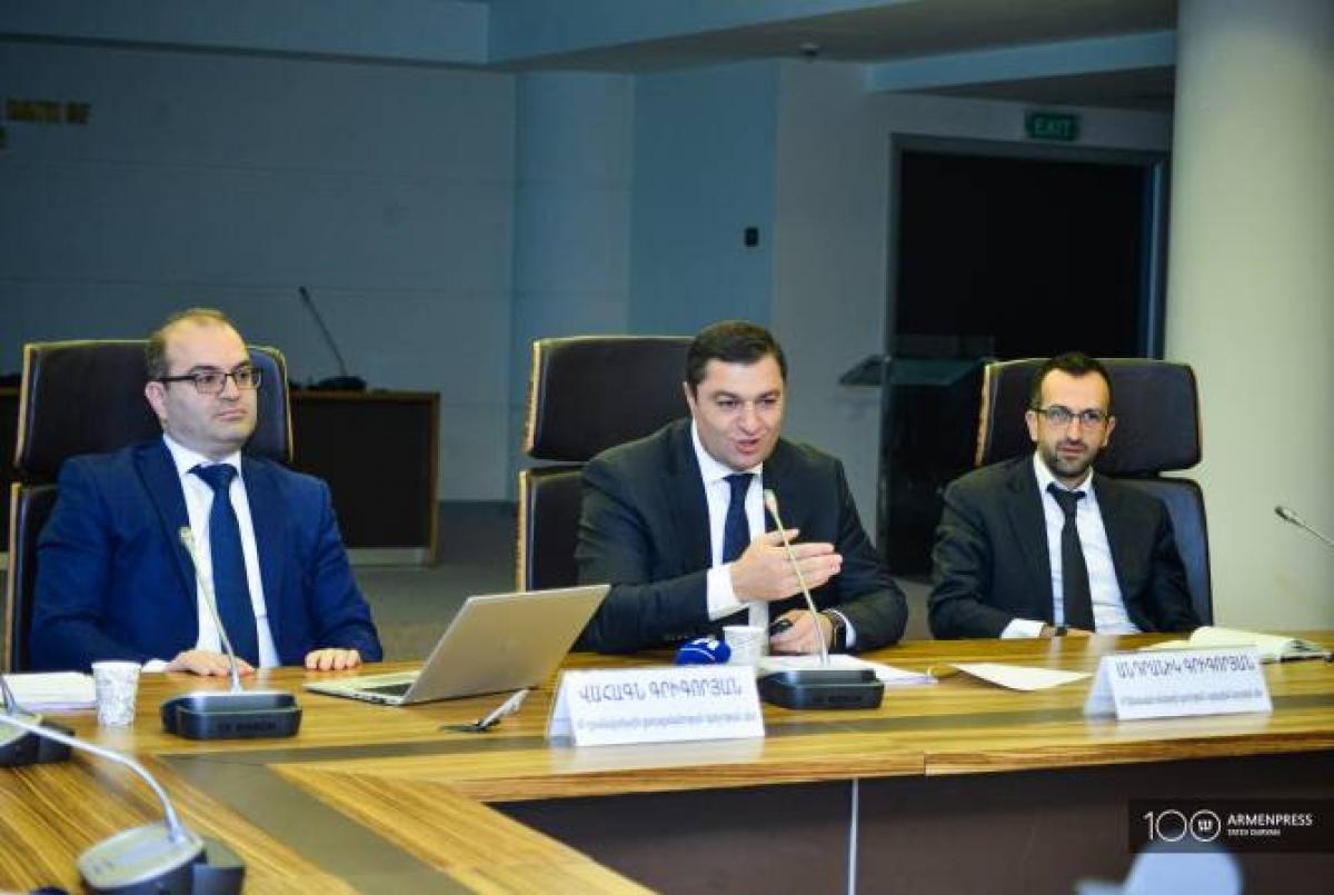 Հայաստանում վարկերի տոկոսադրույքները նվազում են, իսկ ավանդների տոկոսադրույքներն՝ աճում